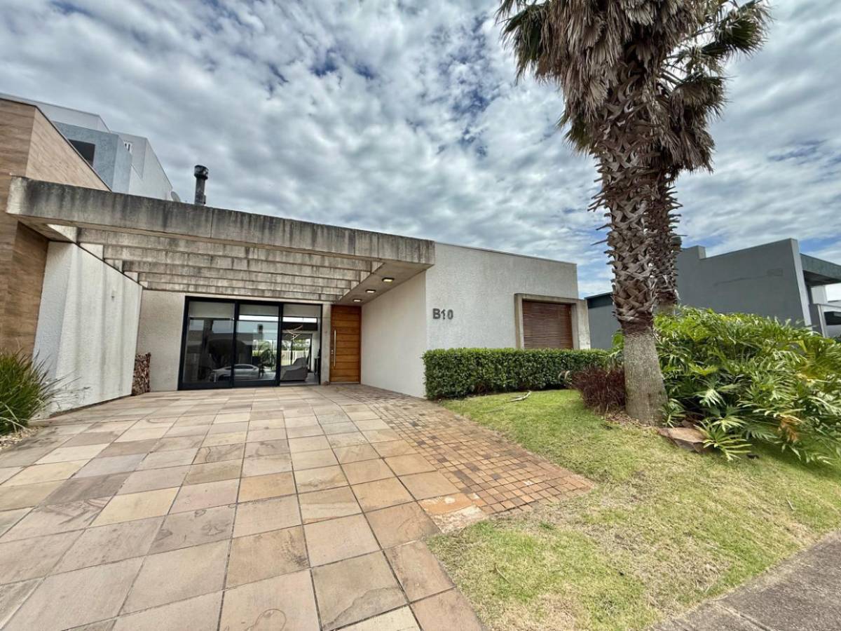 Casa em Condomínio 4 dormitórios para venda, PARQUE ANTARTICA  em Capão da Canoa | Ref.: 1249