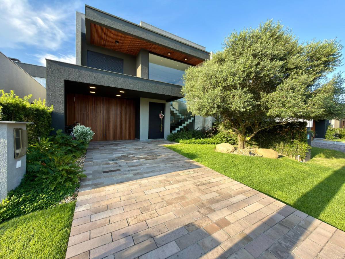 Casa em Condomínio 4 dormitórios para venda, centro em Xangri-lá | Ref.: 1313