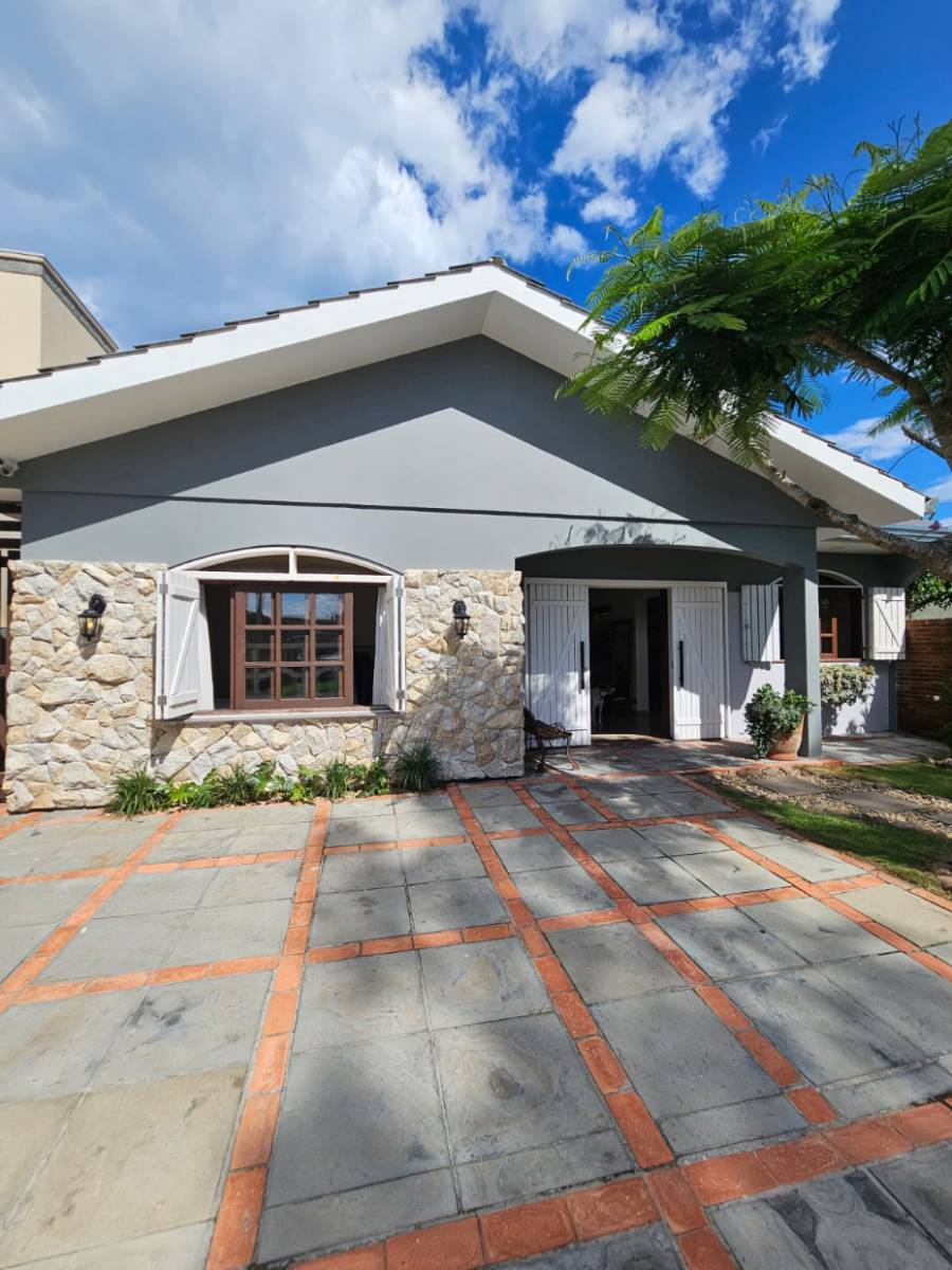 Casa 4 dormitórios para venda, Centro em Xangri-lá | Ref.: 4414