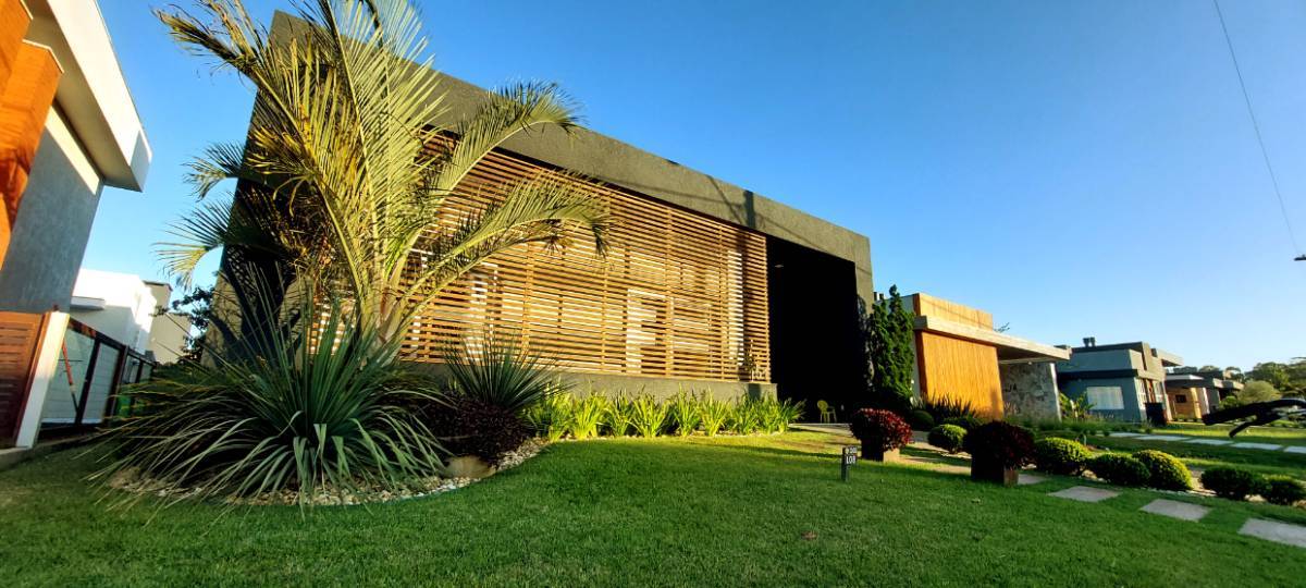 Casa em Condomínio 3 dormitórios para venda, araçá em Capão da Canoa | Ref.: 451