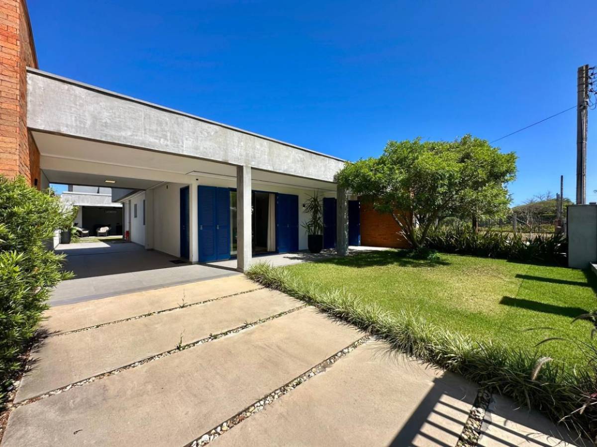 Casa 4 dormitórios para venda, centro em Xangri-lá | Ref.: 593