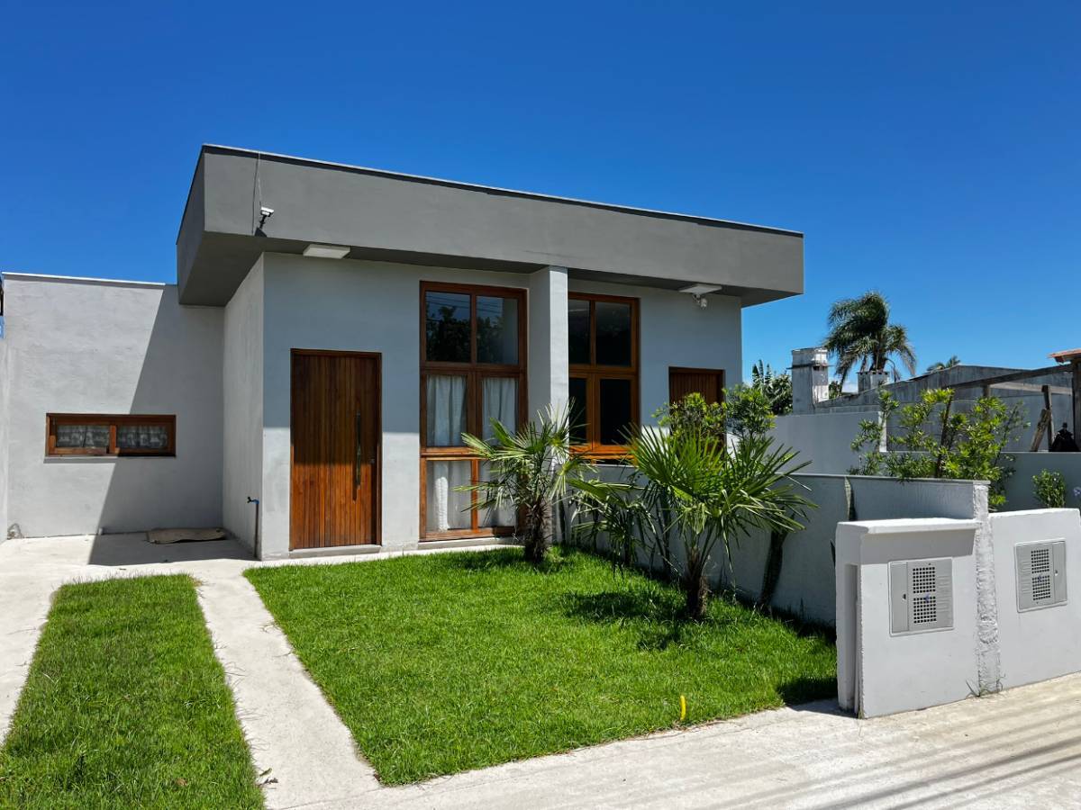 Casa 3 dormitórios para venda, centro em Xangri-lá | Ref.: 654