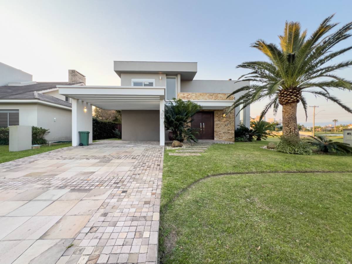 Casa em Condomínio 4 dormitórios para venda, centro em Xangri-lá | Ref.: 946