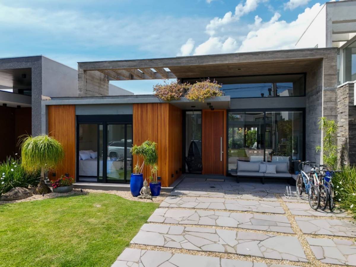 Casa em Condomínio 4 dormitórios para venda, centro em Xangri-lá | Ref.: 952